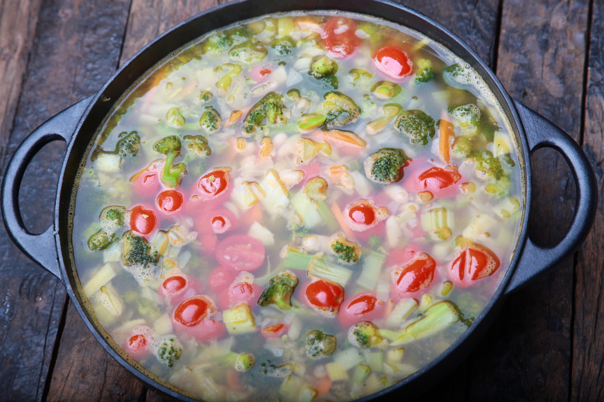 Vitaminbombe Minestrone - DER Suppen-Klassiker aus Italien - Typisch Heike