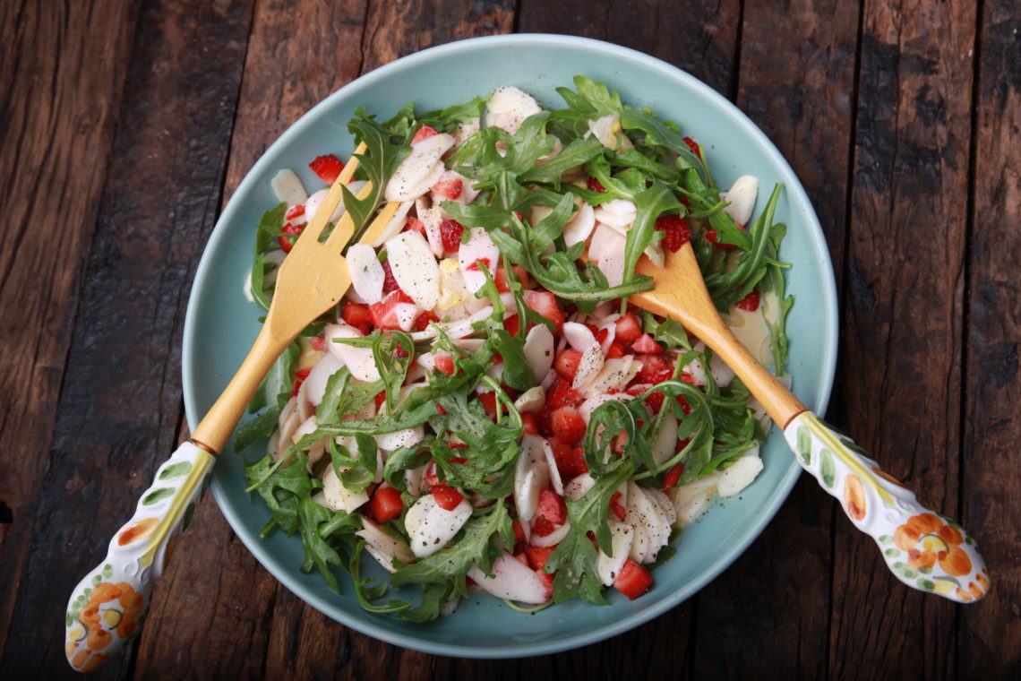 Spargel-Erdbeer-Salat - kalorienbewusster Genuss der besonderen Art ...